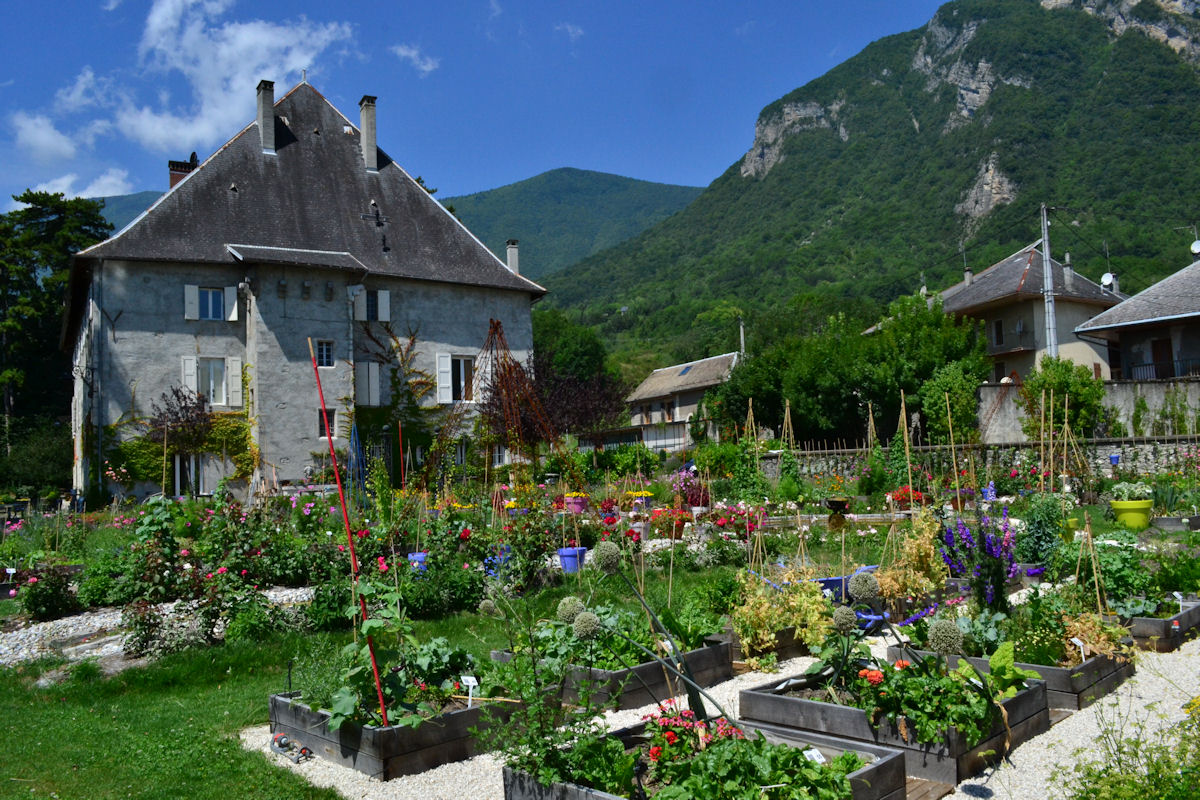 Château des Allues Chambres d'hôtes de charme en Savoie - Saint Pierre D'Albigny