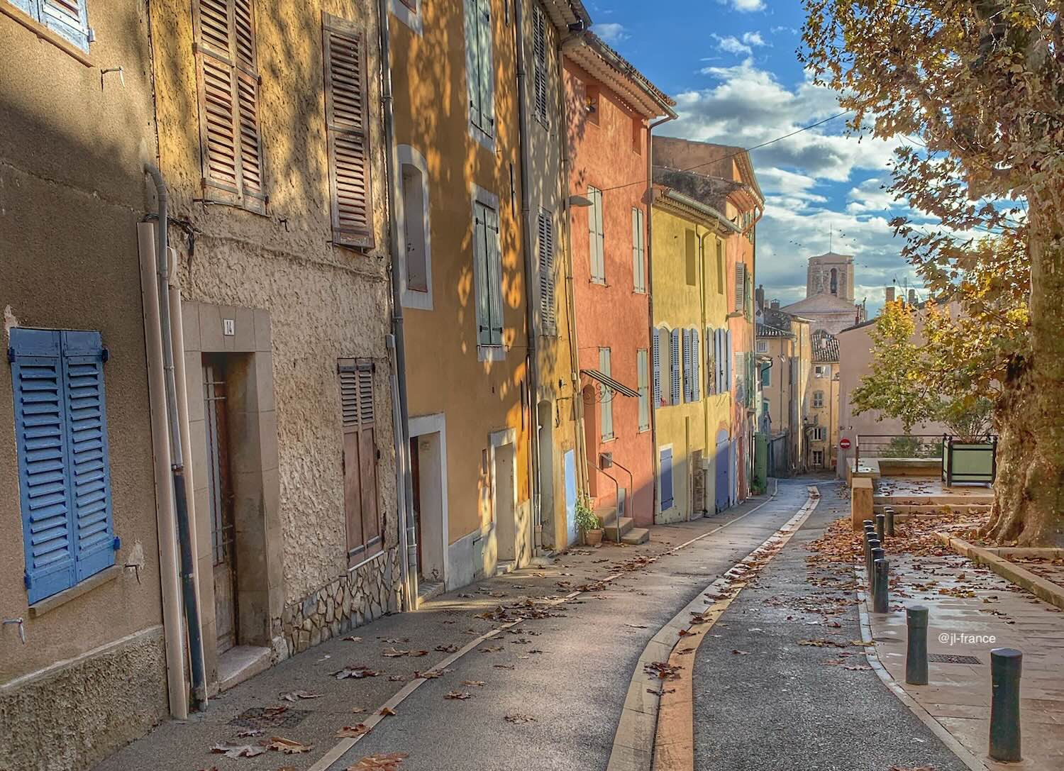 Lorgues (Var), un village provençal chargé d’histoire et de charme