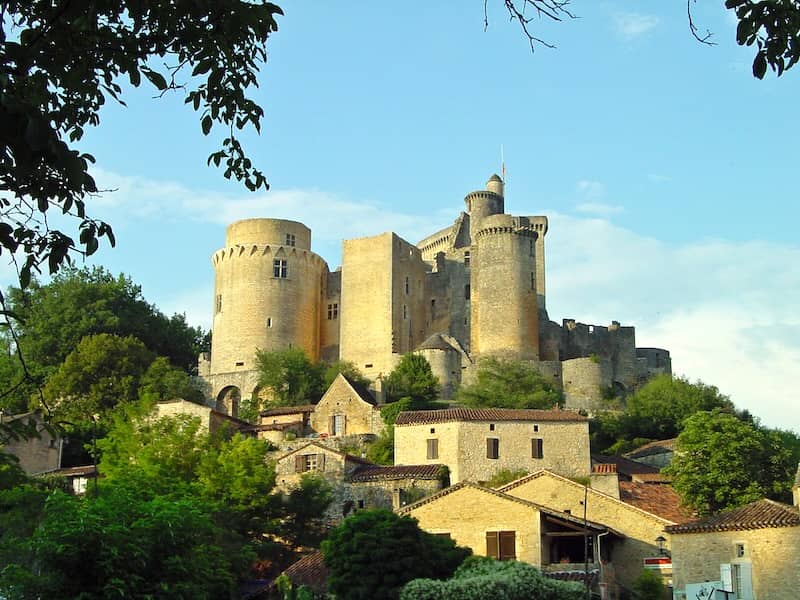  Château de Bonaguil à Saint-Front-sur-Lémance dans le département du Lot-et-Garonne