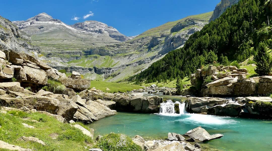 Paysage de montagne dans les Hautes-Pyrénées en France