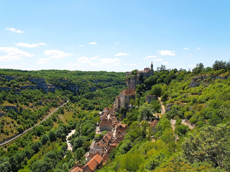 Panorama sur le village de Rocamadour dans le Lot en région Occitanie, France