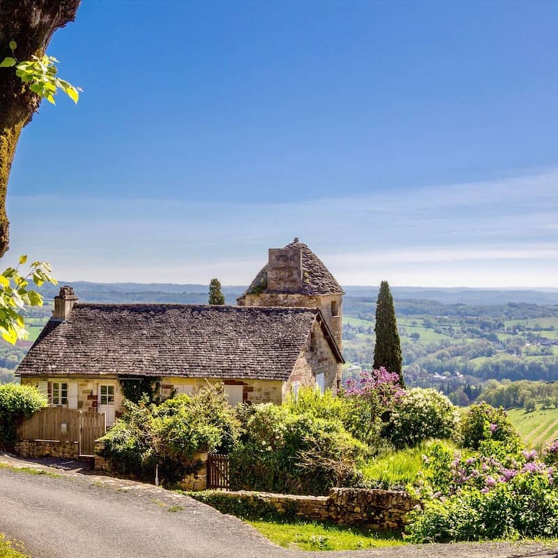 Le village de Turenne en Corrèze est un des plus beaux villages de France