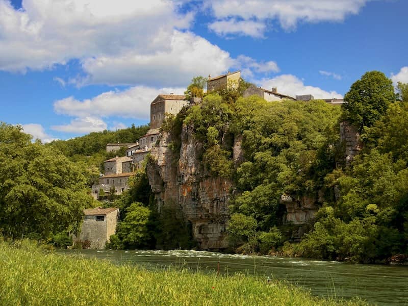 Balazuc est un village de caractère en Ardèche et classé parmi les plus beaux villages de France