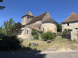 Eglise de Sénaillac-Lauzès dans le Lot, en région Occitanie