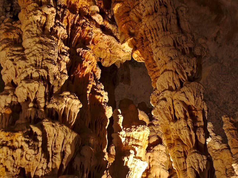 Grotte de l'Aven d'Orgnac - Cité de la Préhistoire en Ardèche