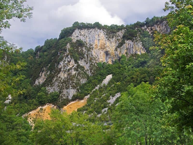 Grottes du Cerdon, parc de loisirs préhistoriques à Labalme (Ain, France)