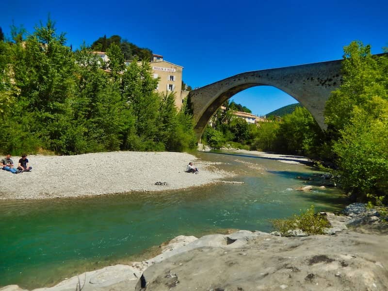 Pont Roman de Nyons dans la Drôme (France)